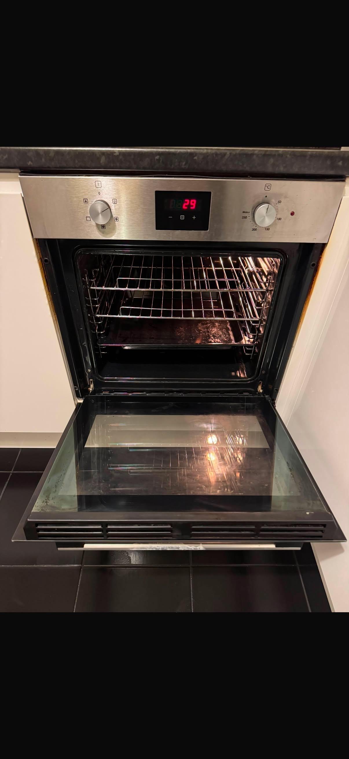 Oven Deep Clean after